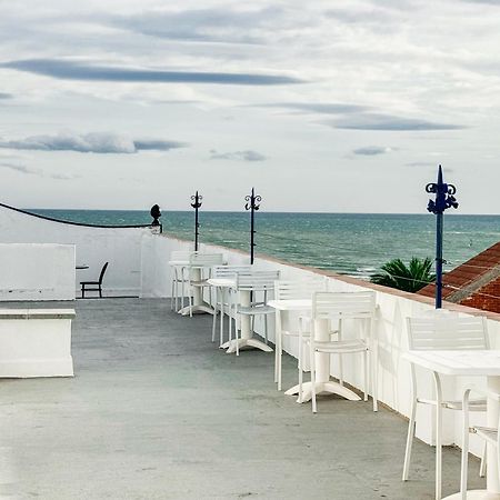 Cesar Hotel Vilanova i la Geltrú Exterior foto