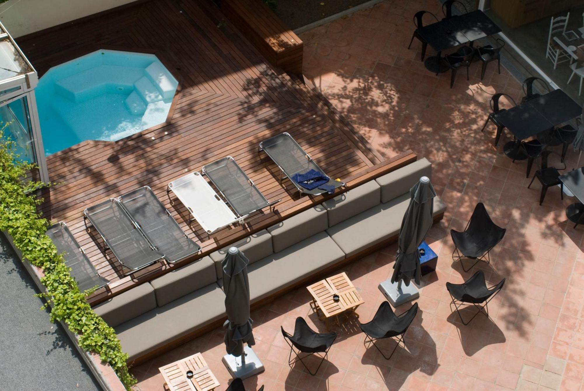 Cesar Hotel Vilanova i la Geltrú Exterior foto